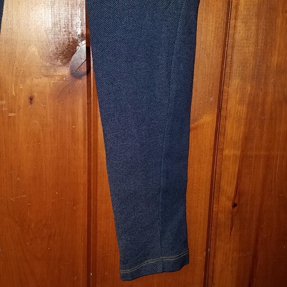 Leggings - Picture 6 of 9